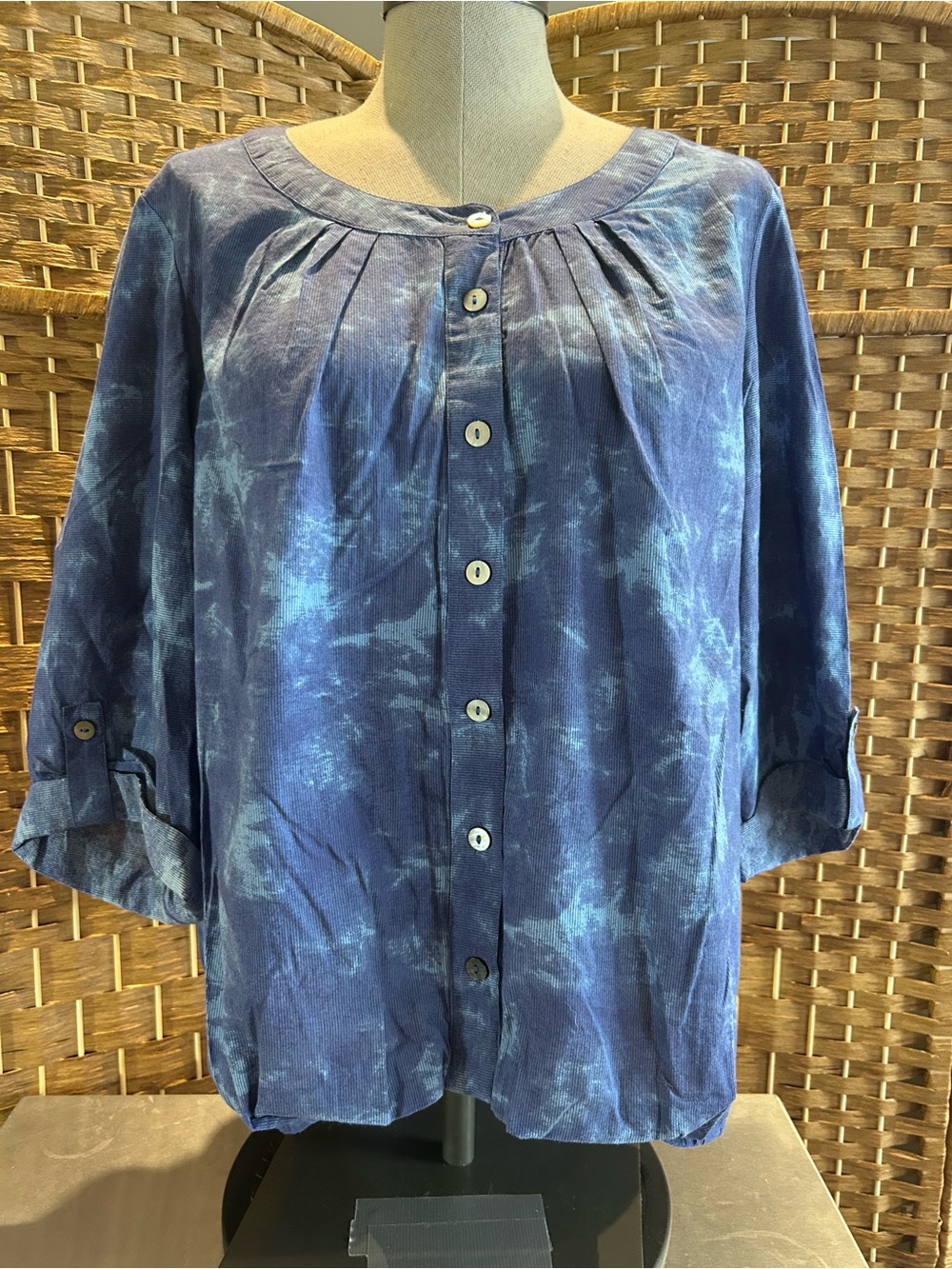 Blue Abstract Print Cotton High Low Button Front Blouse L LOGO Lori Goldstein